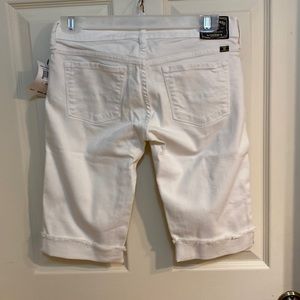 Lucky brand white size 25 shorts with tags
